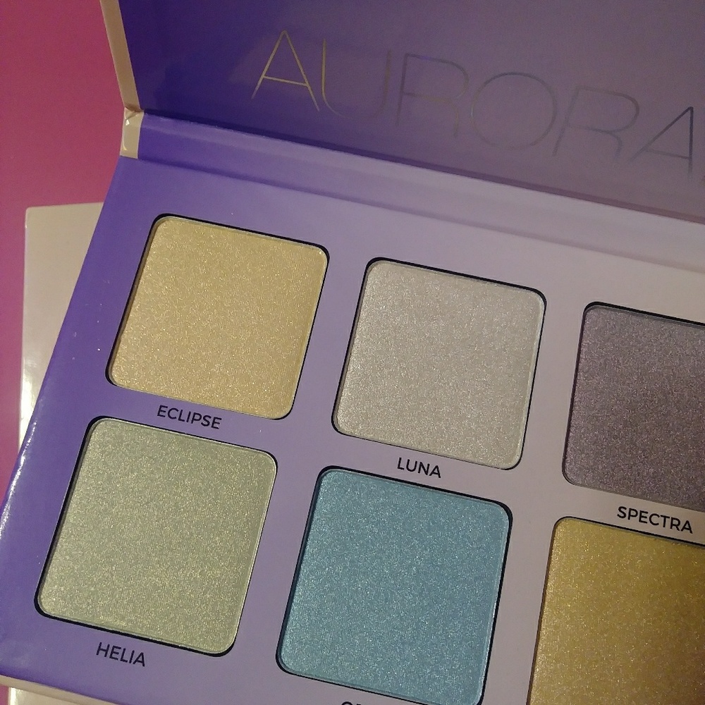 Aurora by Anastasia Beverly Hills
